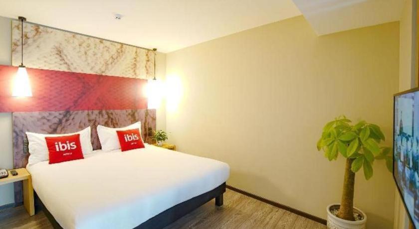 Ibis Chengdu Chunxi Road Shudu Mansion Hotel Exterior photo